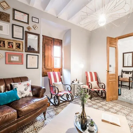 Manuel De La Capilla Hotel