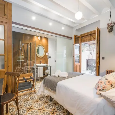 Manuel De La Capilla Hotel 3*